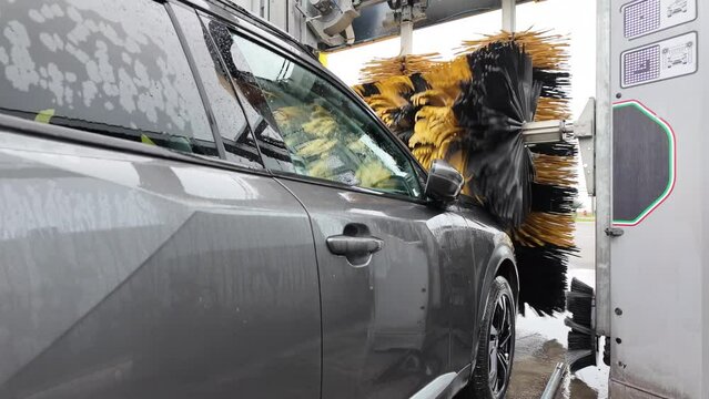 Voiture propre rouleaux lavage