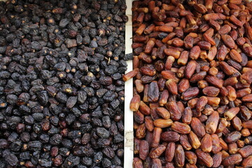 Dried and wet Medina date varieties