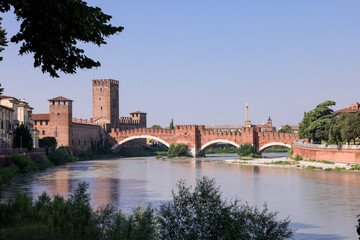 Obraz premium ponte scaligero bridge in Verona, Italy
