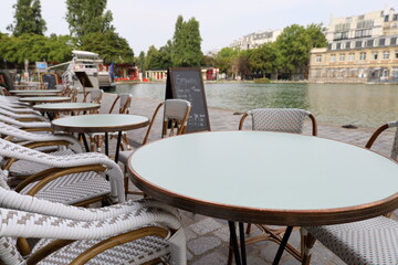 brasserie terrace on the Ourcq Canal embankments 
