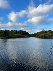 Obraz premium lake and clouds
