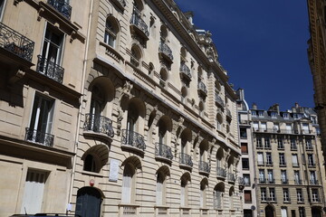 real estate in wealthy neighborhood of Paris , 8th arrondissement - obrazy, fototapety, plakaty