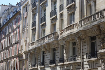 Fototapeta na wymiar real estate in wealthy neighborhood of Paris , 8th arrondissement
