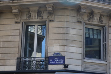 real estate and parisian buildings in the 8th arrondissement - obrazy, fototapety, plakaty