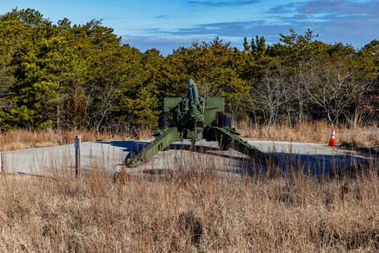 Artillery at Fort Miles