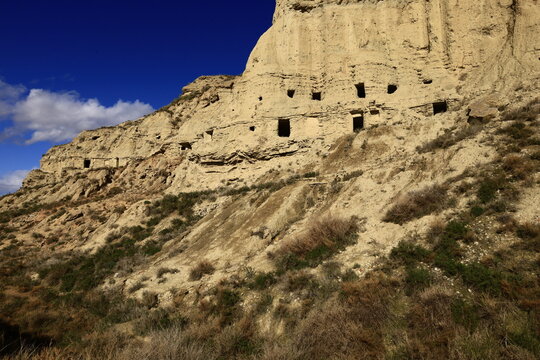 The caves of Arguedas are located in the province and autonomous community of Navarre, northern Spain