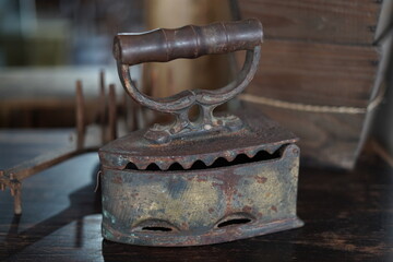 Antique Heavy Iron Iron