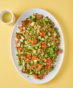 Tabbouleh farro salad