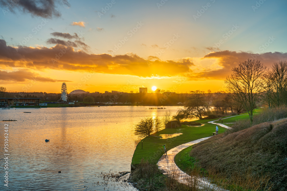 Wall mural Sunset at the Willen Lake. Milton Keynes. England