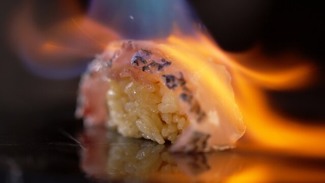 nigiri flamb&eacute;