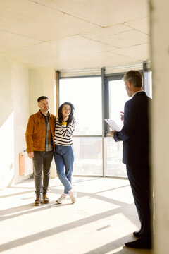 Real Estate Agent Customers House Review