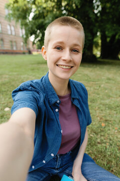 UGC happy tomboy authentic campus self portrait eye contact zoomer