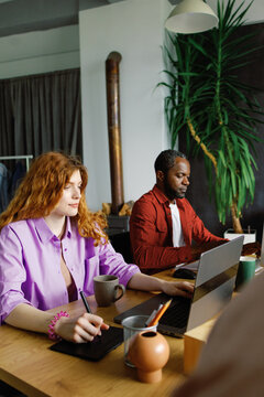 Colleague occupancy office setting device conscientious corporate task