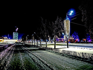 winter night view of the street in the city center - 751131009