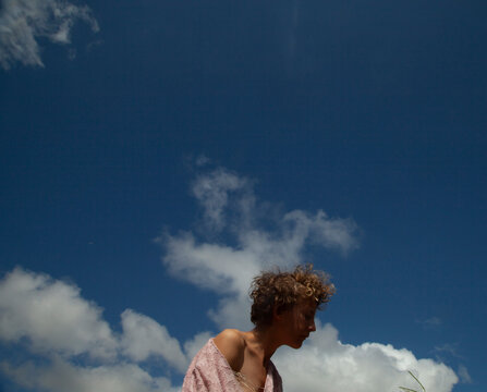 Girl is dacing in the sky