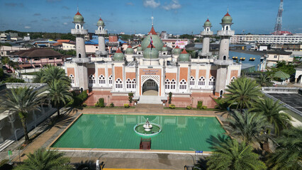 Top view of Pattani Central Mosque It is the center of the mind. and is one of the most important places of worship for Muslims in the southern region of Thailand.