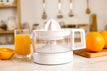 Handmade freshly squeezed juice machine