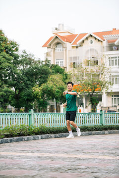 Runner with fitness smart watch, app and check running time