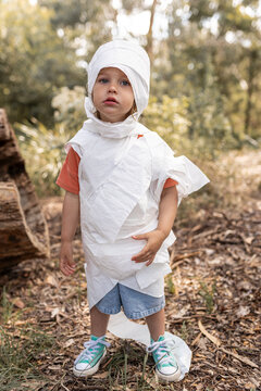 Little girl in halloween DYO costume
