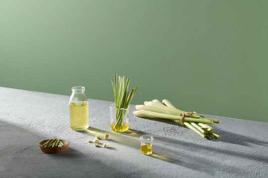 Natural Spa Ingredients Lemongrass essential Oil
