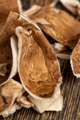 fresh brown mushrooms for cooking, edible