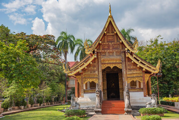 Naklejka premium Wat phra singh temple is the most famous landmark in Chiang Mai, Thailand