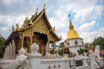 Fototapeta premium Wat Pa Dara Phirom Phra Chulamani Si Borommathat (Ho Kaeo) Interior, Rim Tai, Mae Rim, Chiang Mai, Thailand
