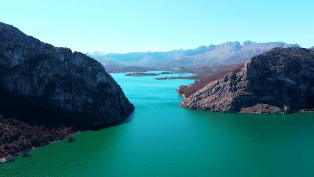 Embalse del Porma (Le&oacute;n)