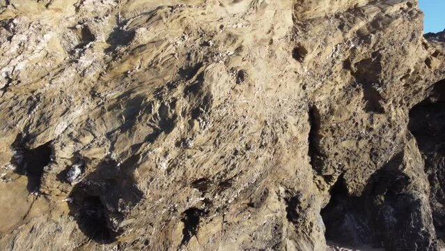 Roca y playa 