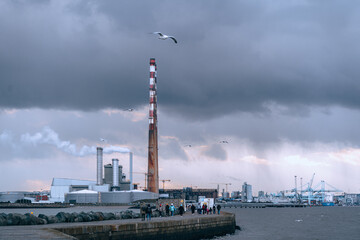 Fototapeta na wymiar power station in the city