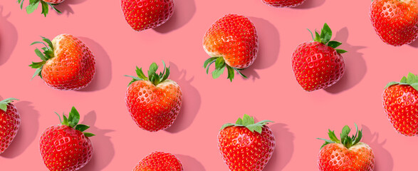 Fresh red strawberries overhead view - flat lay - 751411450