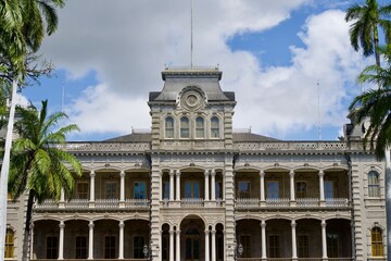 Iolani Palace from the front