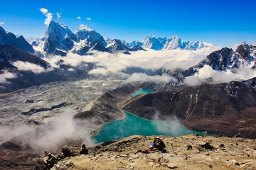 Papier Peint photo autocollant Cho Oyu The largest glacier in Nepal - Ngozumpa glacier, Cholatse, Taboche with the two Gokyo lakes is visible in this stunning panorama from the top of 5350 m high Gokyo Ri in Nepal