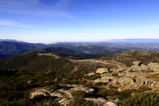 Serra da Estrela Natural Park is situated in the largest mountain range in Portugal , the Serra da Estrela