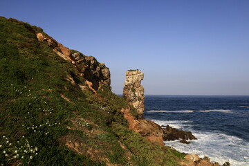 Fototapeta na wymiar Ilhéu da Papôa is located in the Oeste region of Portugal, in the historical province of Estremadura, and in the Leiria District.