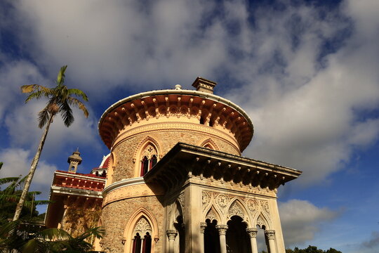 The Monserrate Palace is a palatial villa located near Sintra ,north of the capital, Lisbon.