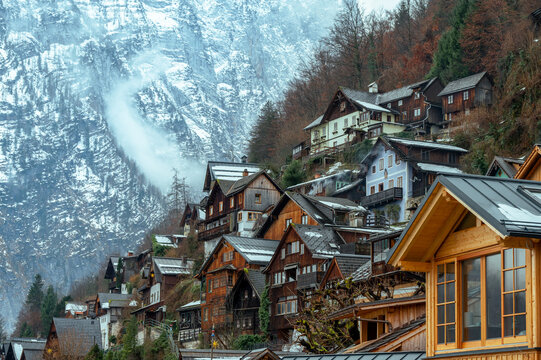 house in the mountains at Halstatt