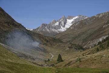 Fototapeta premium Herbst im Defereggental in Österreich 