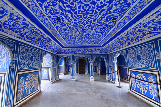 Sukh Niwas or the Blue Room at City Palace in Jaipur, Rajasthan