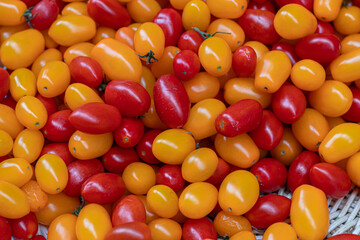 Red and yellow tomatoes