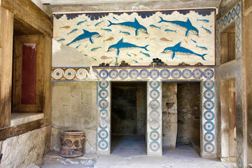 The Queen's Megaron in the Ancient Knossos, Archaeological site on Crete Island of Greece - obrazy, fototapety, plakaty
