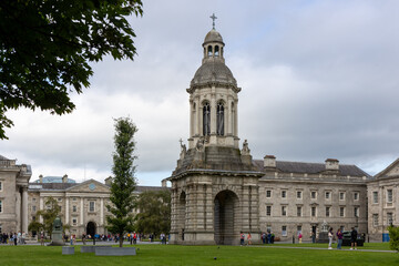 Trinity College, Campanile, Library Square, Ireland's oldest university. Dublin, Ireland.