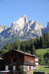 Fototapeta na wymiar Pescul in den Dolomiten