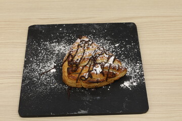 Pietanze italiane dalle pizze carne e dolci