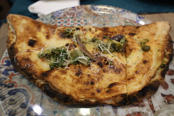 Pietanze italiane dalle pizze carne e dolci