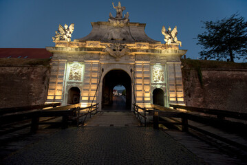 Obraz premium view of the gate of the town country