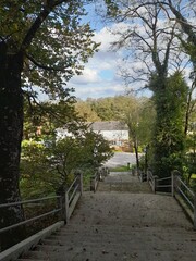 Escaleras de la iglesia de A Ponte de Outeiro, Galicia