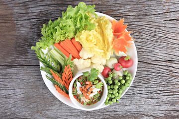 Spicy Crab Roe Relish Paste serve with Mixed fresh vegetables 