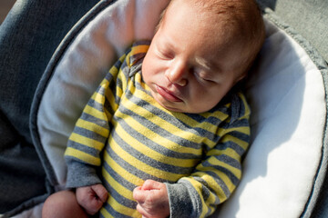 Newborn baby sleeps restlessly, colic in children