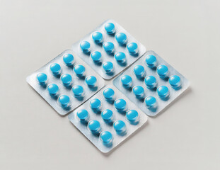 青い錠剤／薬のPTPシート